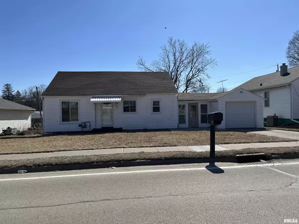 1243 2ND Avenue South, Clinton, IA 52732