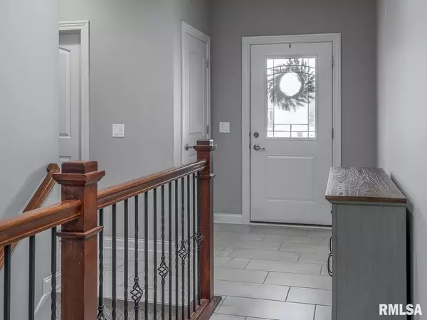 Davenport, IA 52807,1716 E 58TH ST