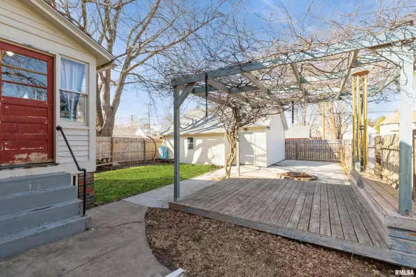Clinton, IA 52732,740 7TH Avenue South