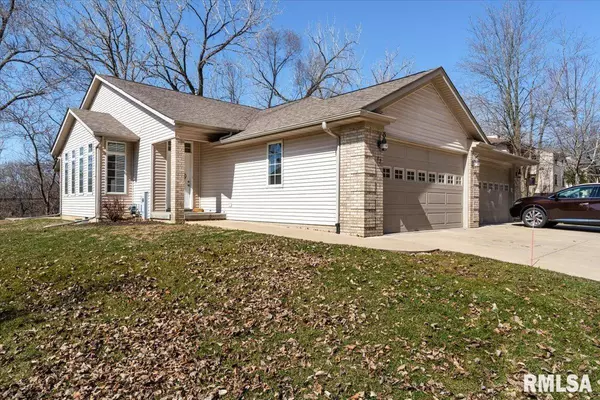 Hampton, IL 61256,17 CHERRY HL