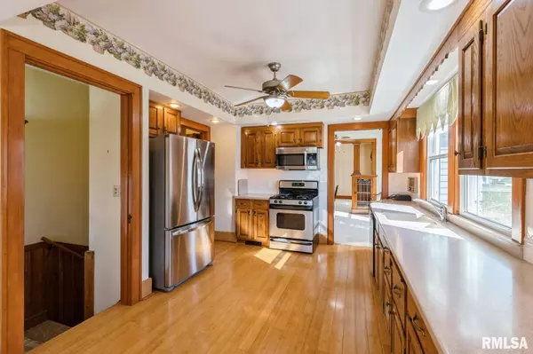 Davenport, IA 52804,3237 W LOCUST ST