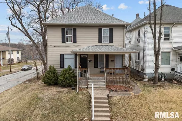 1102 18TH ST, Moline, IL 61265