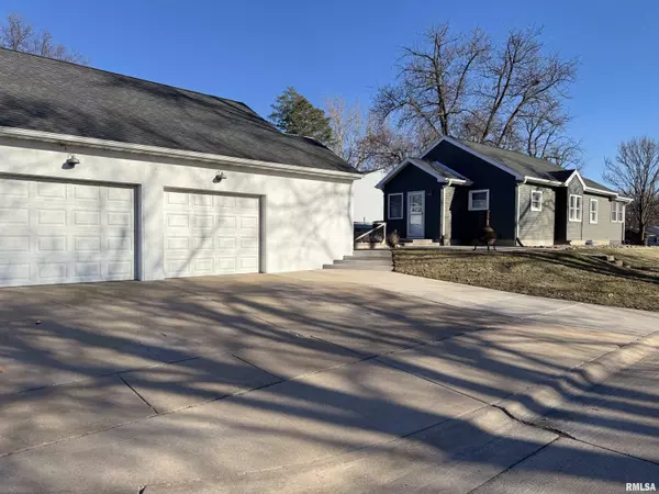 Bettendorf, IA 52722,2504 BELLEVUE AVE