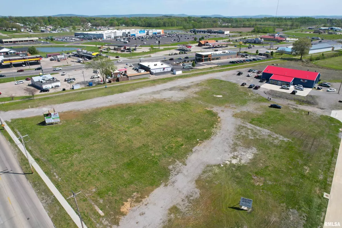 Harrisburg, IL 62946,333 E SLOAN ST