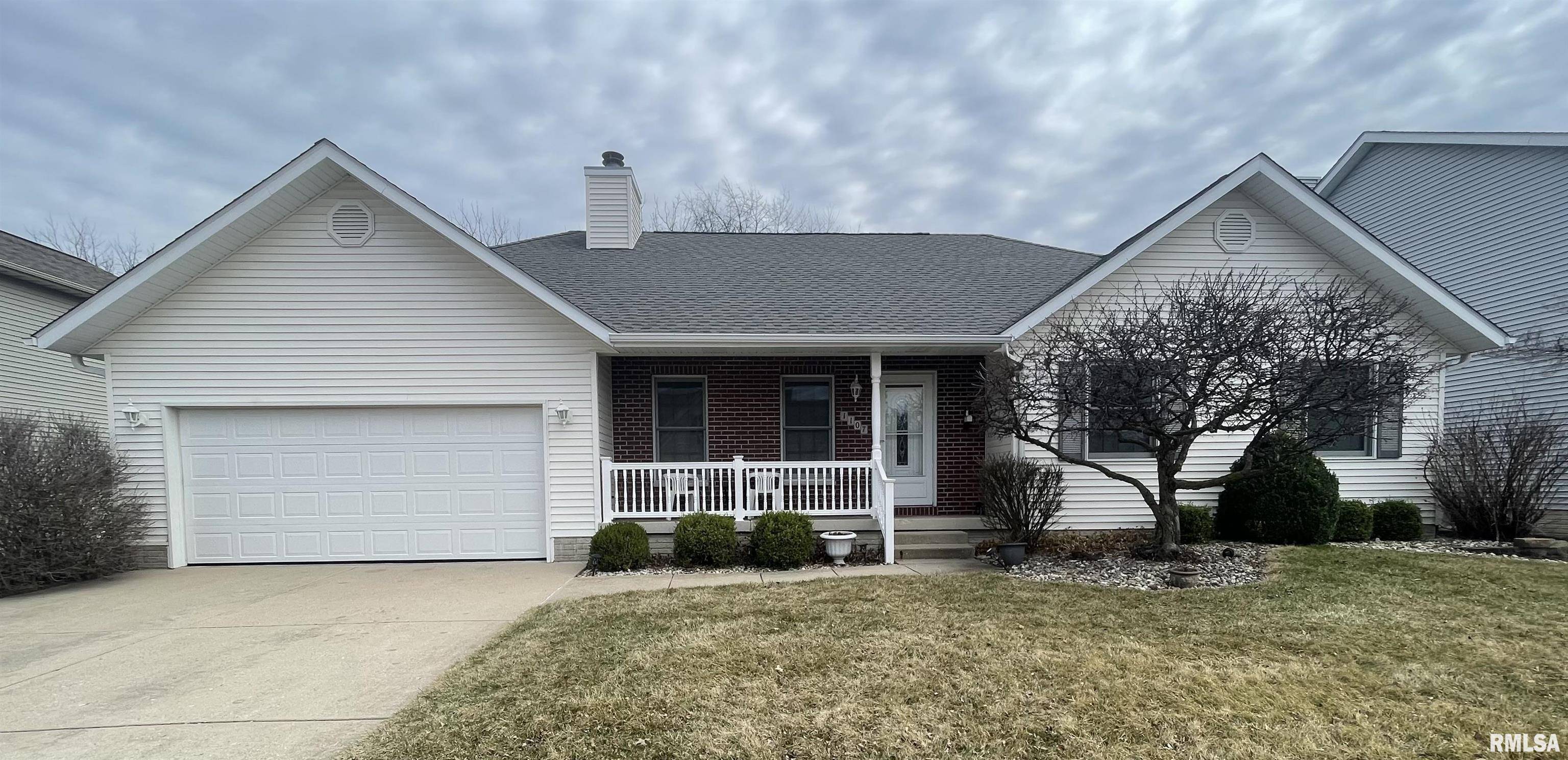 1107 16TH Street Court, Silvis, IL 61282