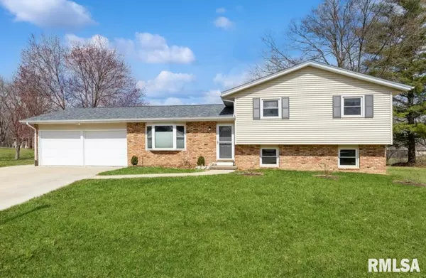 14 PARK Avenue Court, Park View, IA 52748
