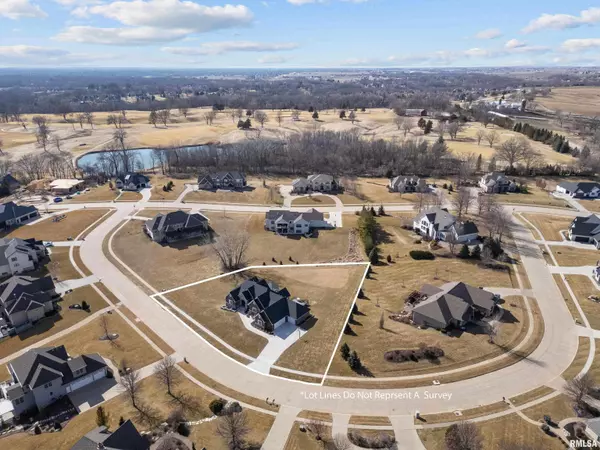 Le Claire, IA 52753,24 PEBBLE CREEK CIR
