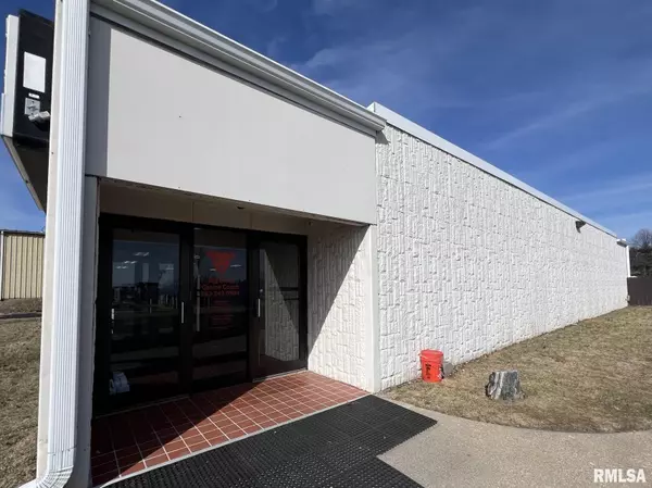 Clinton, IA 52732,2740 S 17TH ST