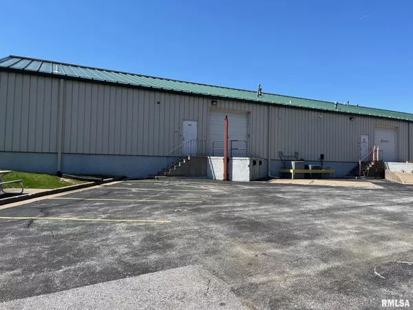 Davenport, IA 52807,5217 GRAND AVE
