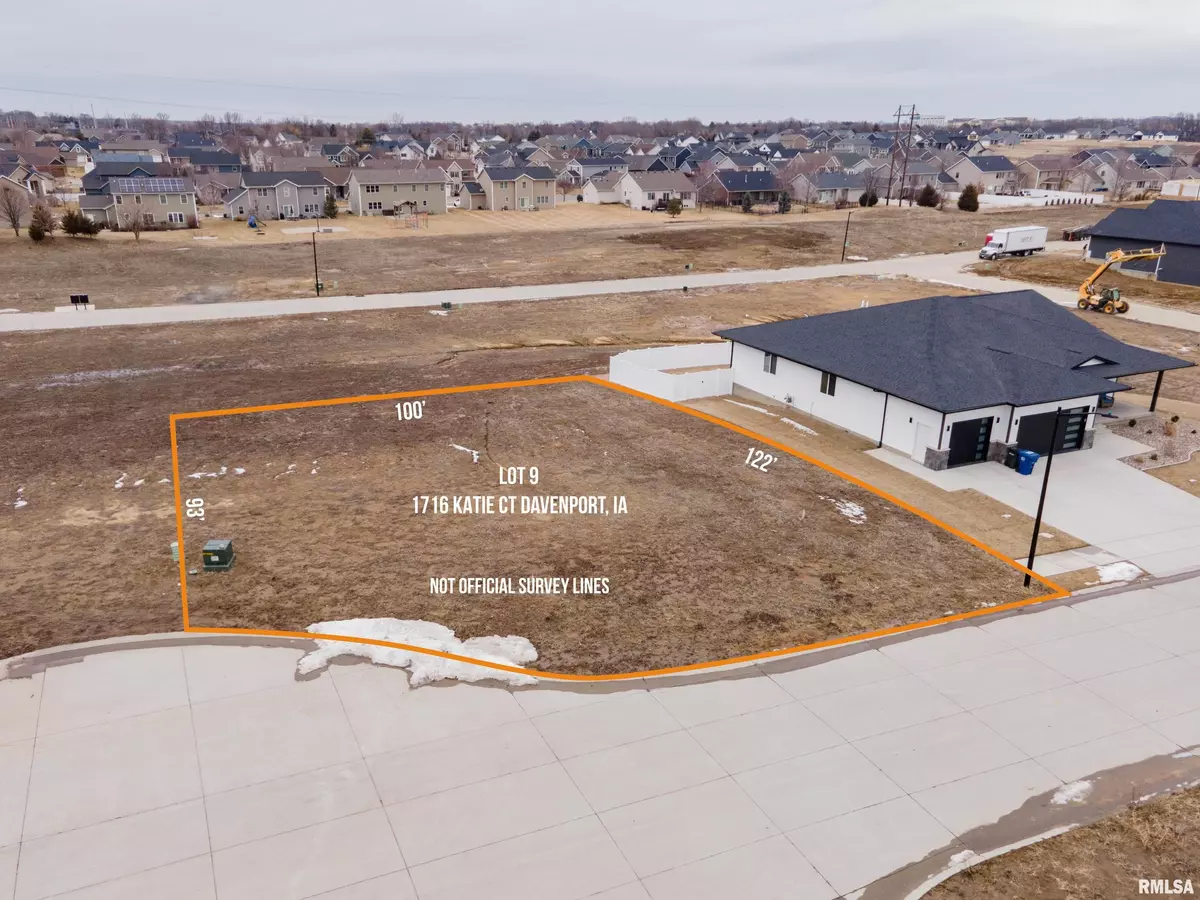 Davenport, IA 52807,1716 KATIE CT