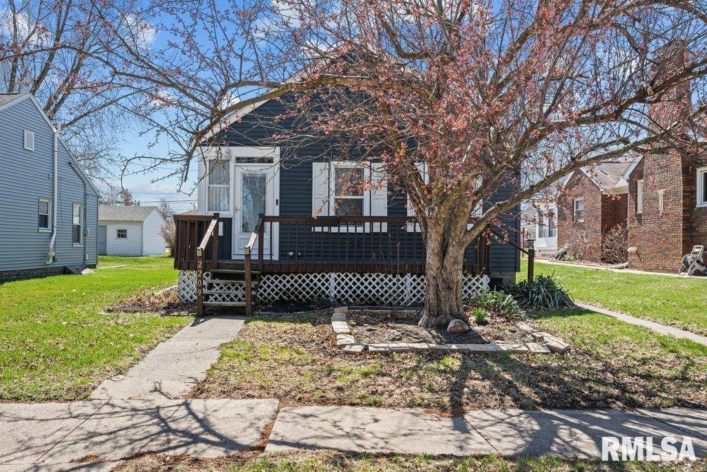 2209 W LOMBARD ST,  Davenport,  IA 52804