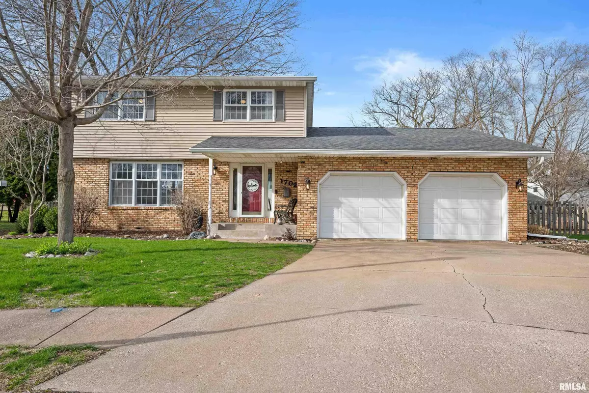 Moline, IL 61265,1702 54TH Street Court