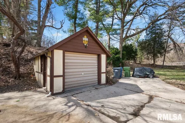 Clinton, IA 52732,620 THORWALDSEN PL