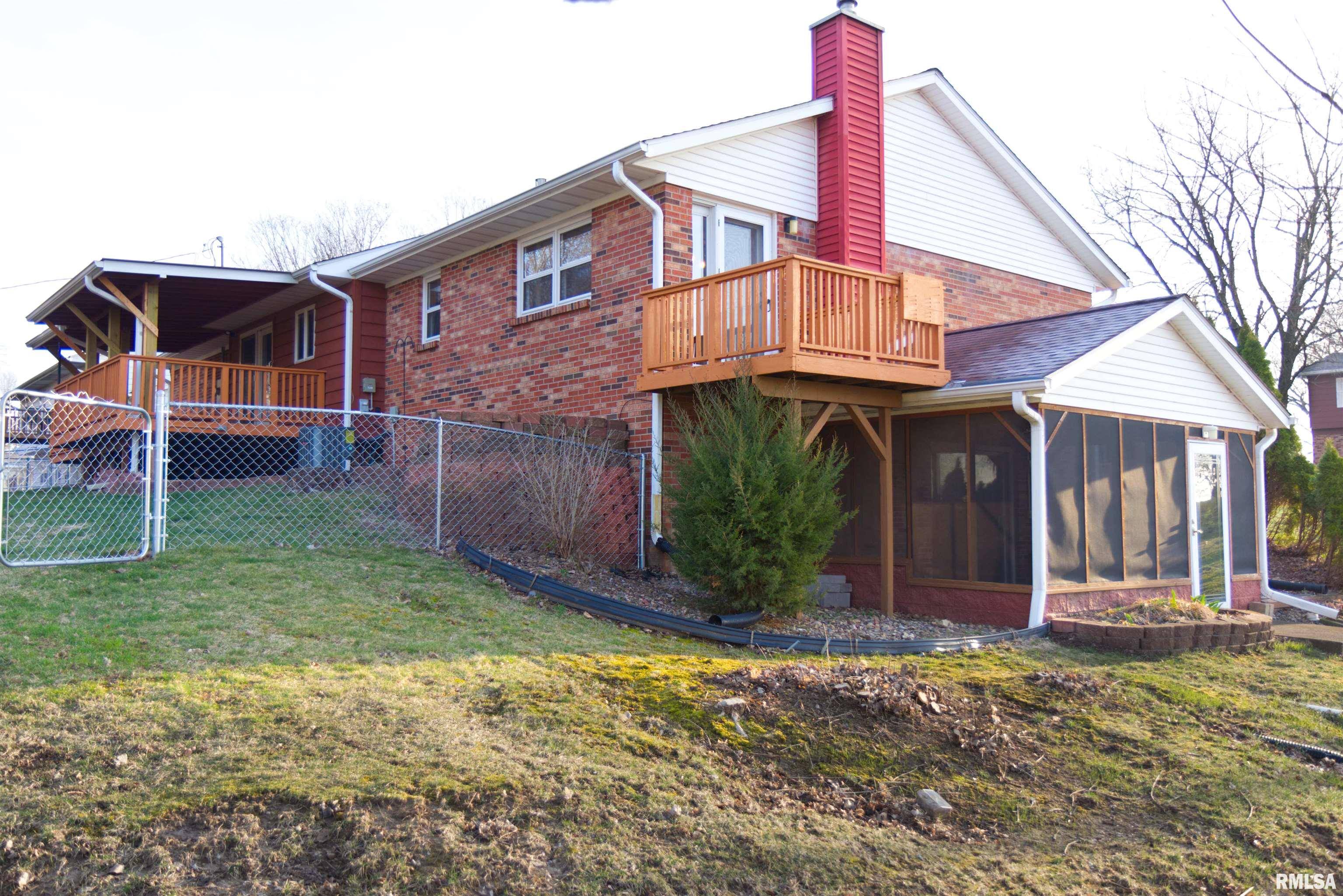Clinton, IA 52732,730 SCHICK RD