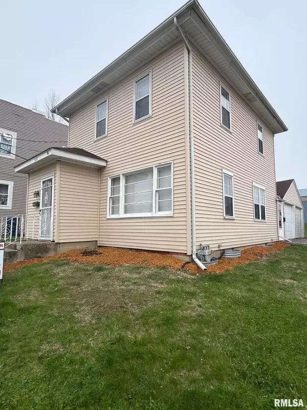 Kewanee, IL 61443,216 E 2ND ST