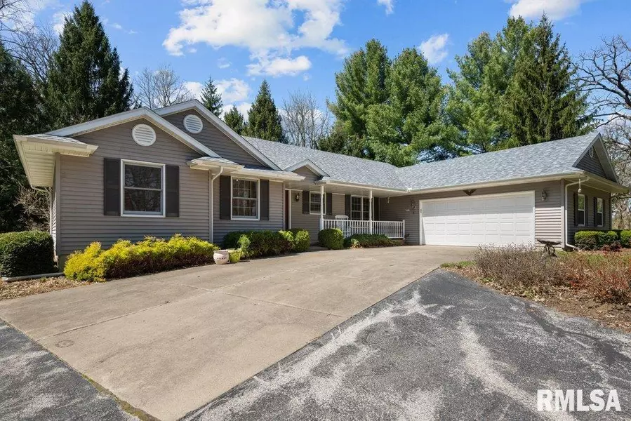 8861 E 1000th ST, Cambridge, IL 61238