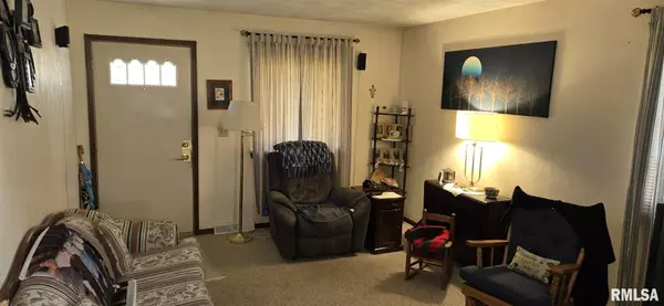 Davenport, IA 52806,626-628 W 61ST ST