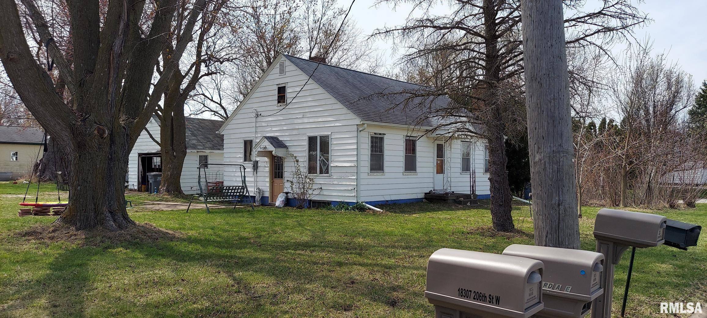18304 W 206TH ST, Buffalo Prairie, IL 61237