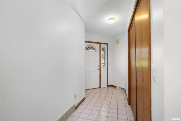 Blue Grass, IA 52726,23 E TIMBERLINE DR