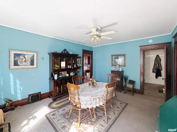 Davenport, IA 52802-1603,2036 W 2ND ST