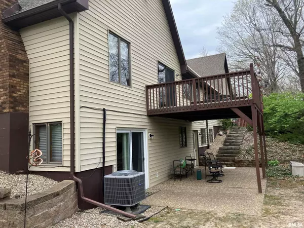 Quincy, IL 62305,526 Sugar Loaf