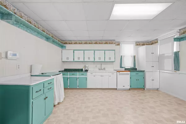 Durant, IA 52747-7799,707 10TH AVE