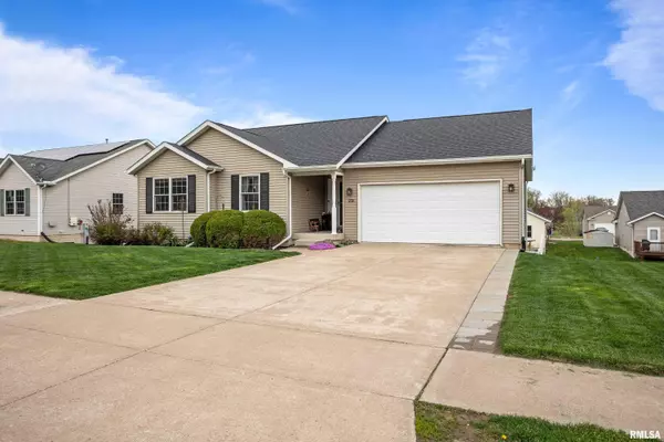Andalusia, IL 61232,939 5TH Avenue Drive