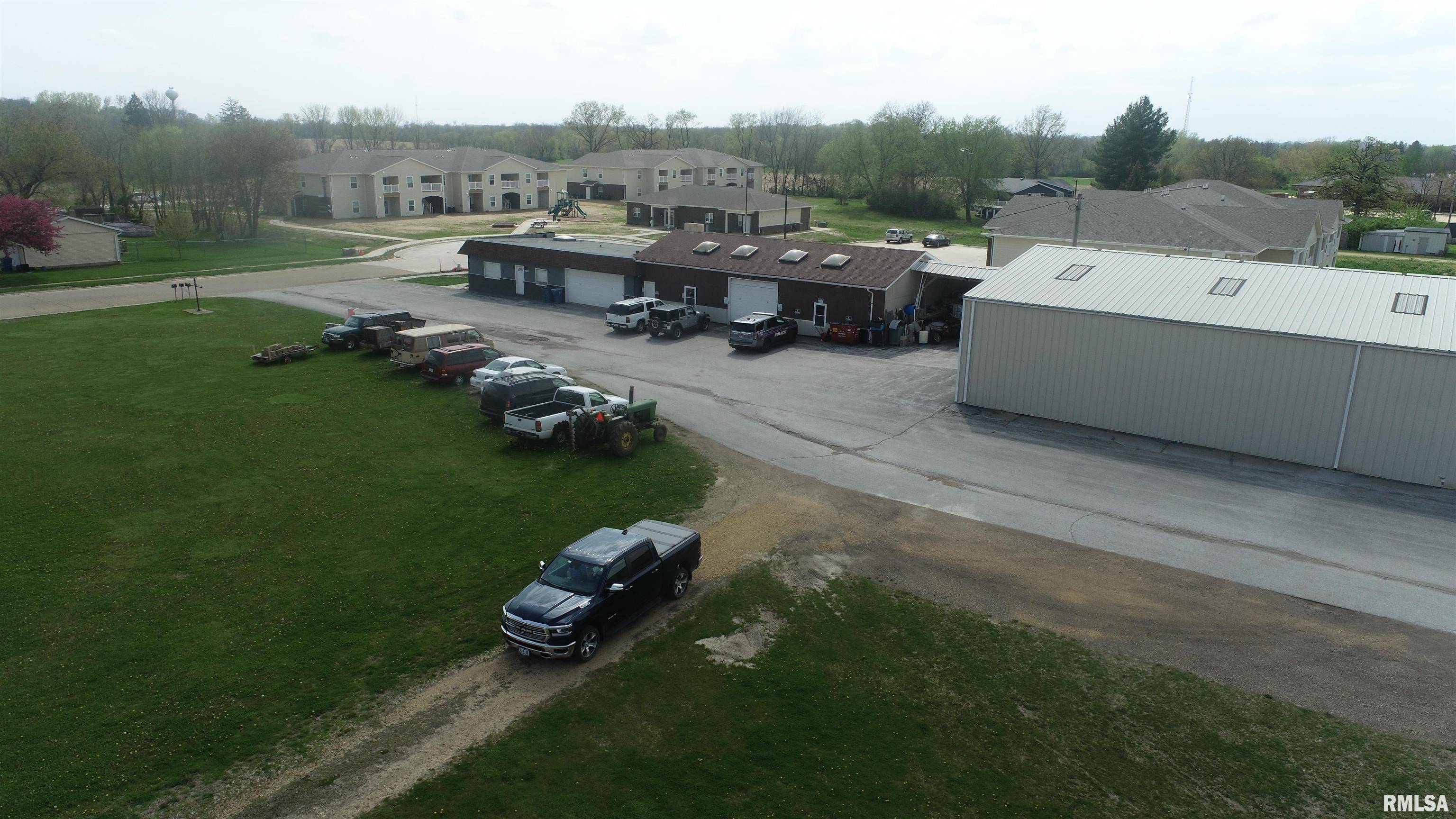 De Witt, IA 52742,1510 9TH ST