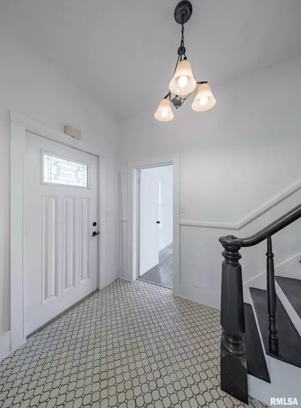 Anna, IL 62906,402 MORGAN ST
