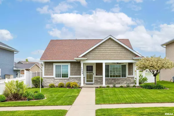 1526 PARKVIEW LN,  Davenport,  IA 52807