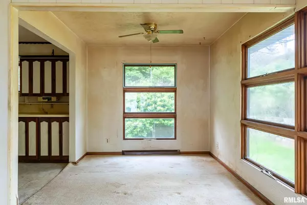 Silvis, IL 61282,225 13TH ST