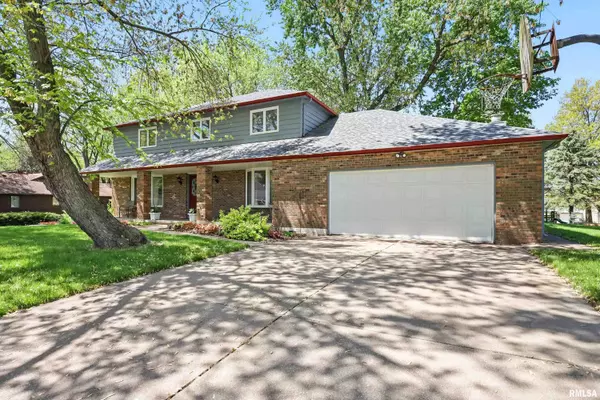 Bettendorf, IA 52722,4890 HEATHERSTONE RD