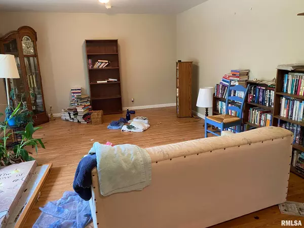 Brookport, IL 62910,6577 HILLBROOK LN