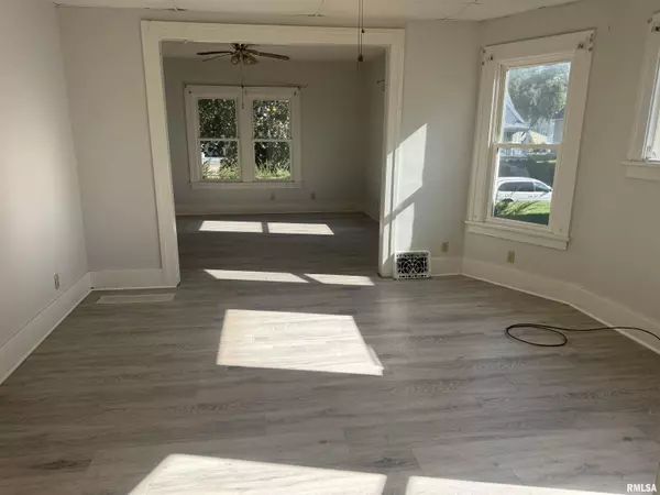 Moline, IL 61265,1809-1811 17TH ST