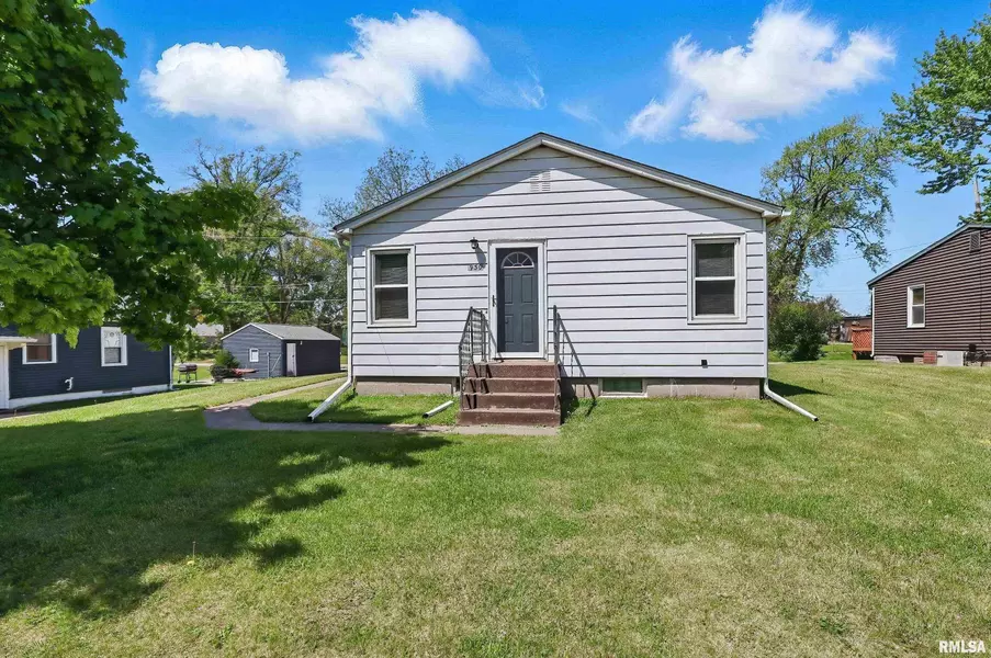930 TEN PLUS ST, Bettendorf, IA 52722