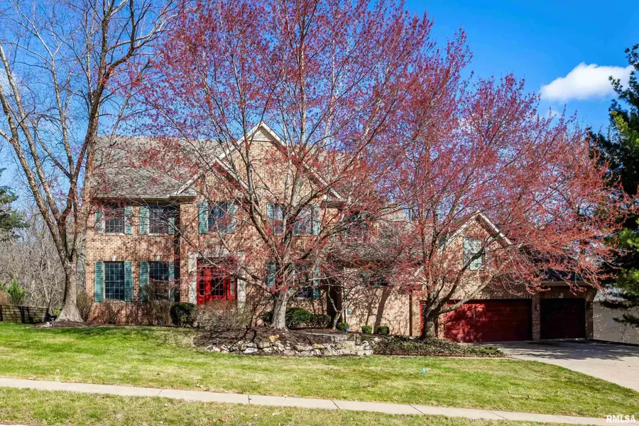 6800 RIDGES CT, Bettendorf, IA 52722