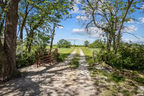 Andalusia, IL 61232-9542,10027 115TH Street West