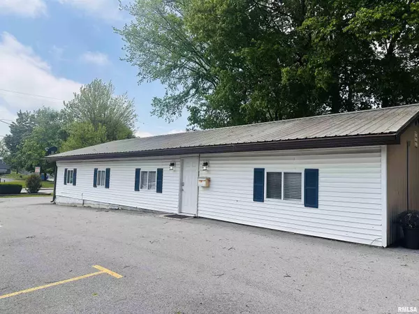 156 E VIENNA ST, Anna, IL 62906