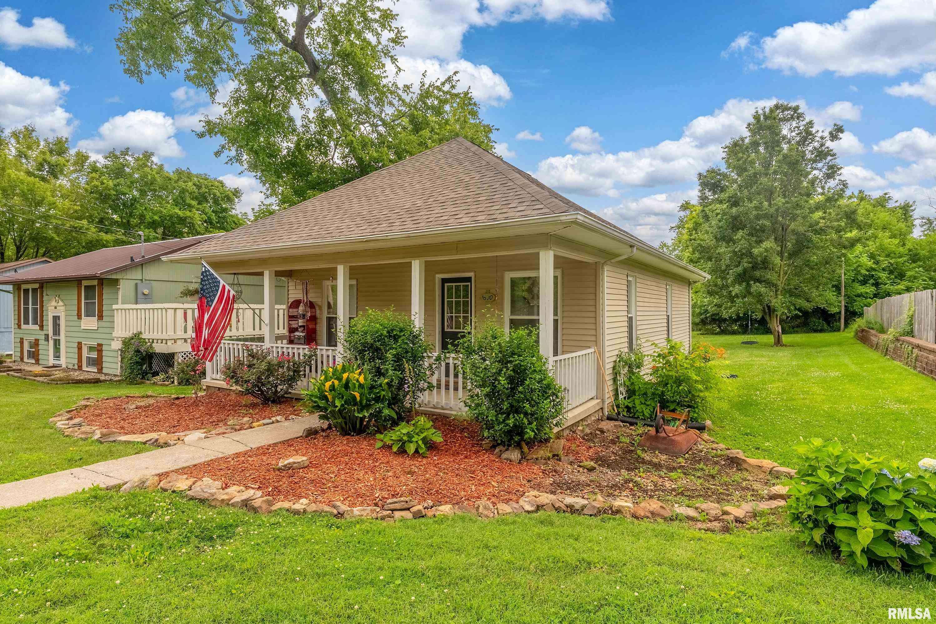 Carterville, IL 62918,610 E ILLINOIS AVE