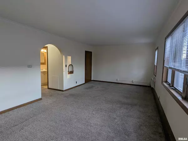 Moline, IL 61265,1726 9TH ST