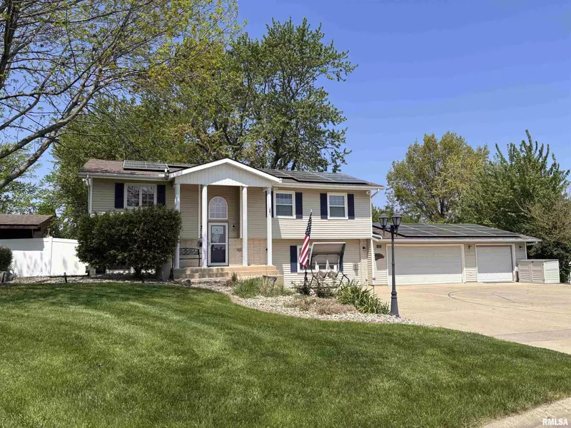 462 CIRCLE DR, Kewanee, IL 61443
