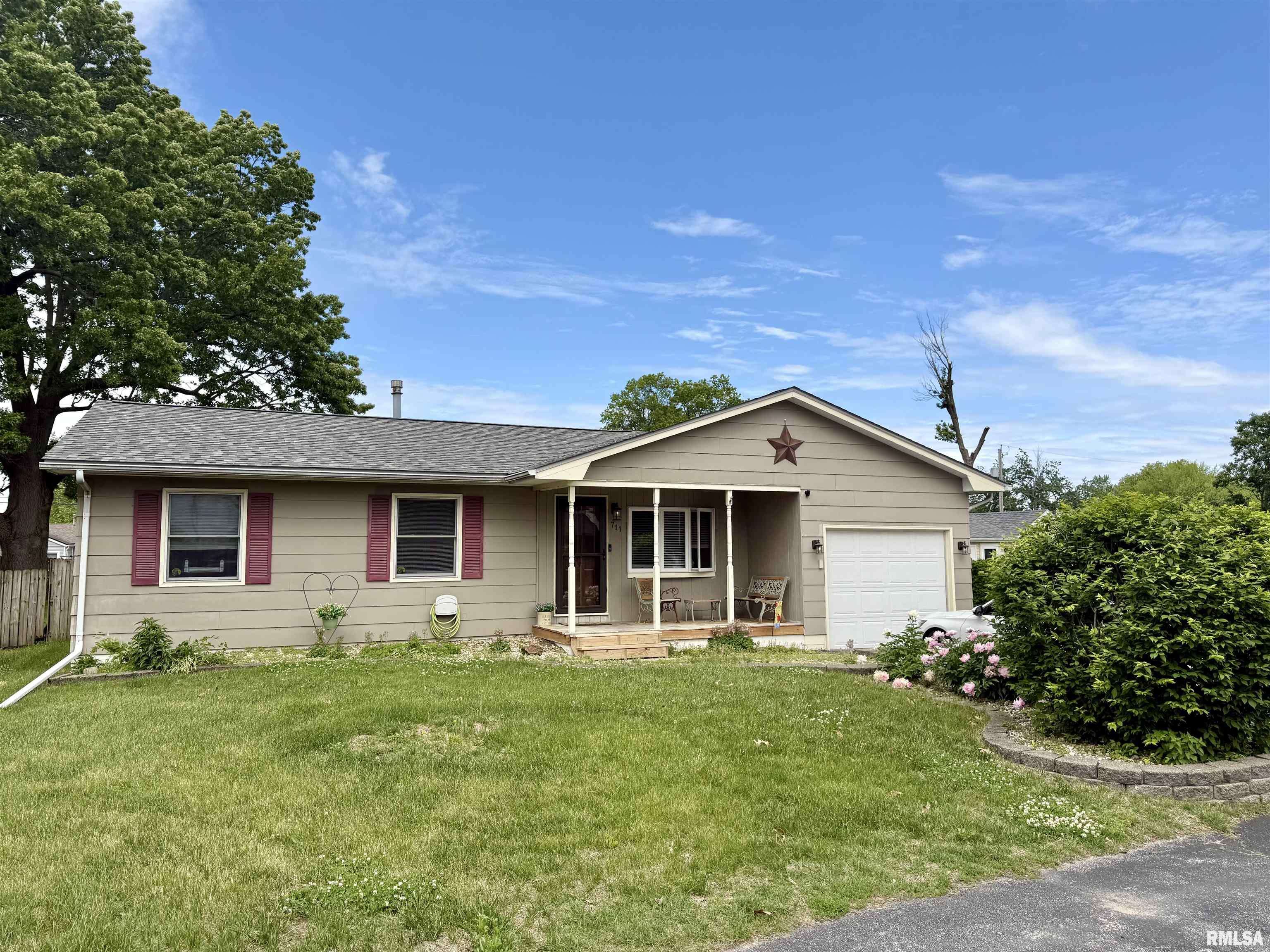 Colona, IL 61241,711 3RD ST