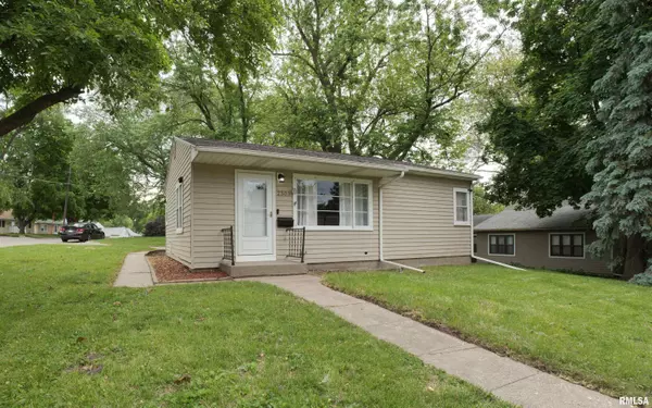 2303 DUNHAM ST,  Clinton,  IA 52732
