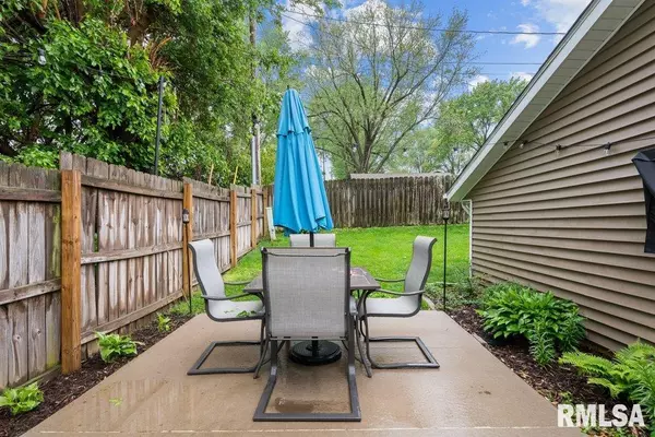 Davenport, IA 52806,237 COLONY DR