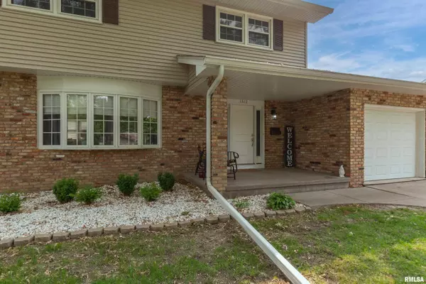 Bettendorf, IA 52722,1612 20TH ST