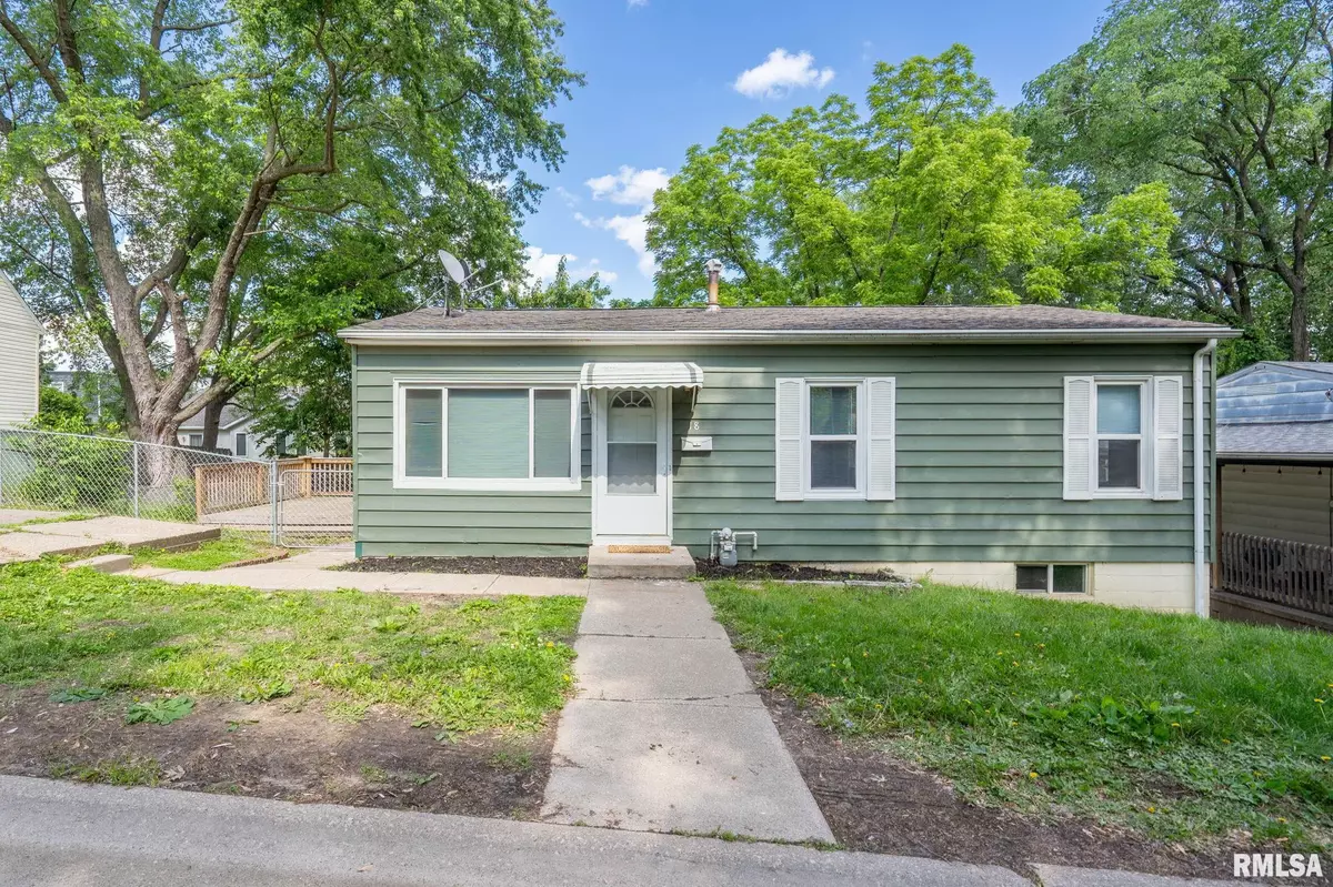 Bettendorf, IA 52722,18 RIVERVIEW LN