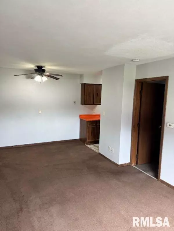 Davenport, IA 52807,1326 E 38TH ST #10