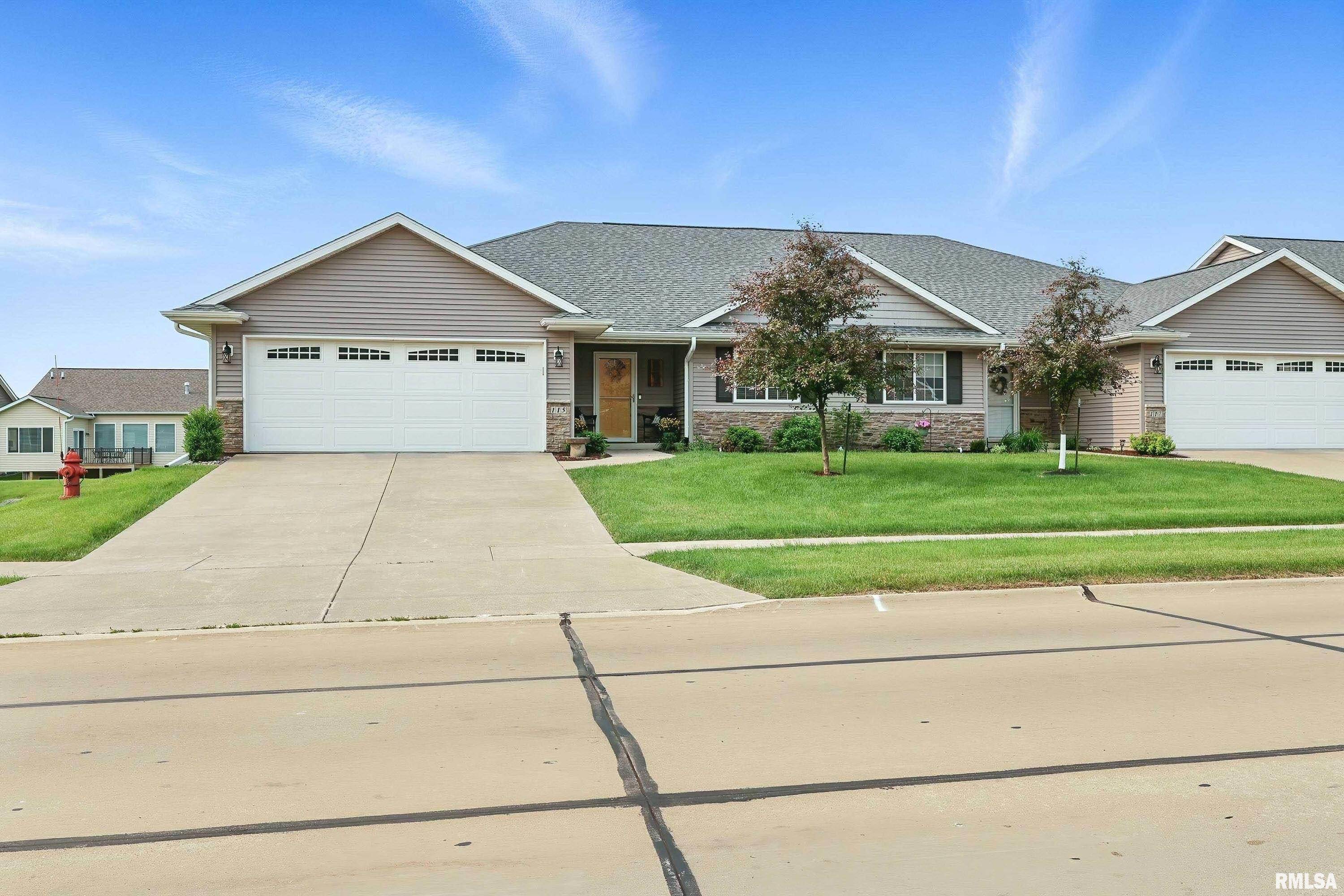 Eldridge, IA 52748,115 W PINEHURST DR