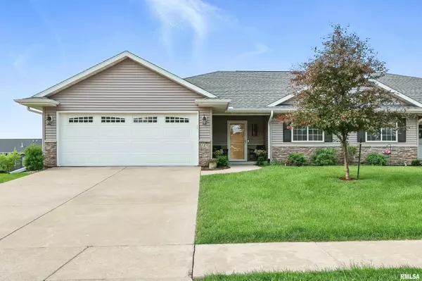 115 W PINEHURST DR, Eldridge, IA 52748