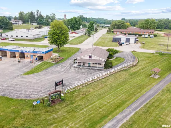 Fulton, IL 61252,1703 10TH AVE